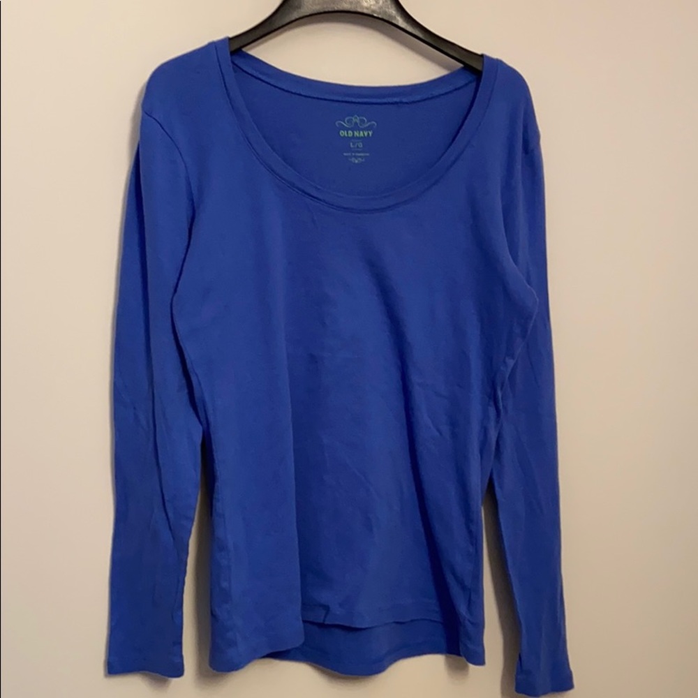 Old Navy scoop neck shirt, large